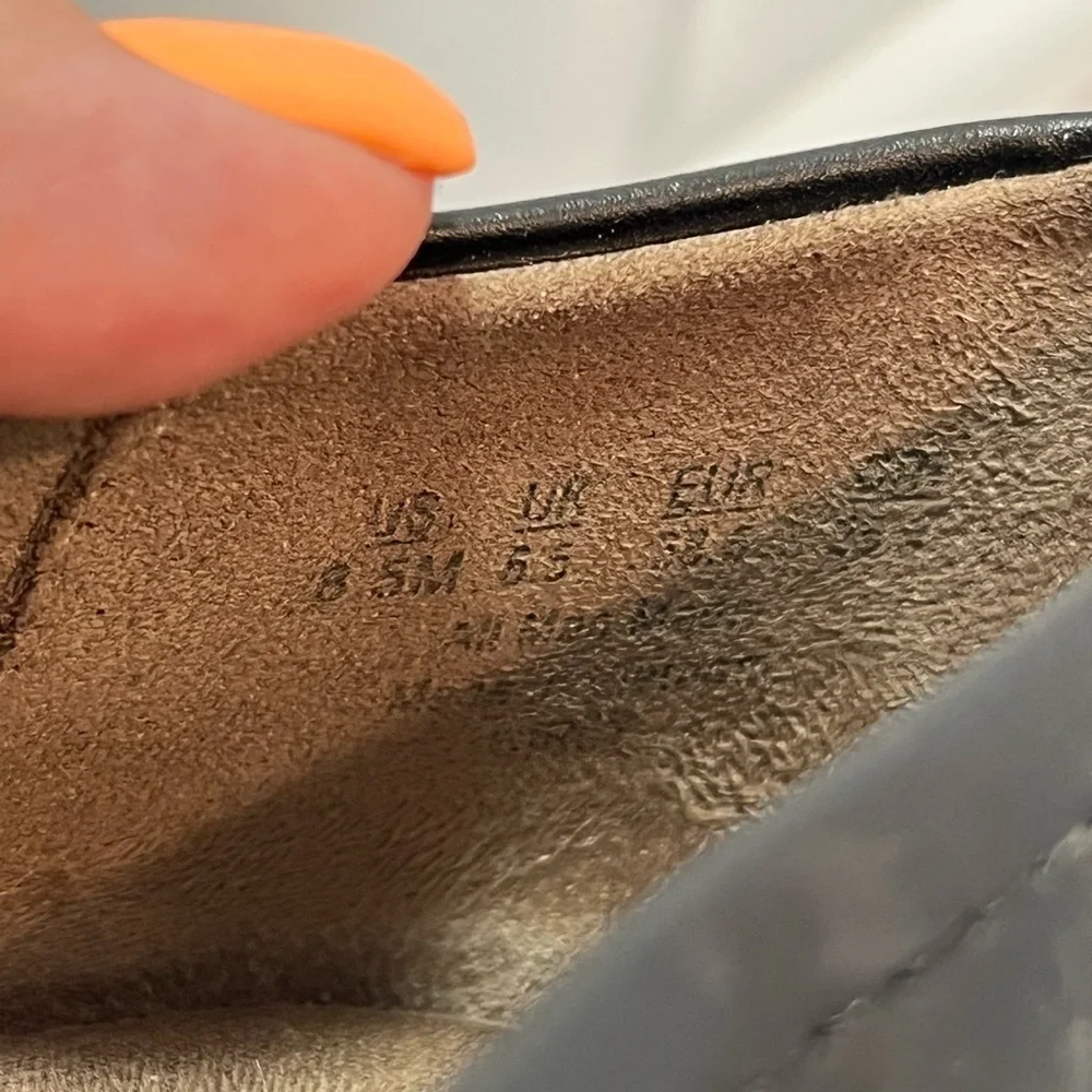 Natural Soul by Naturalizer “GIRLY” Black Flats
